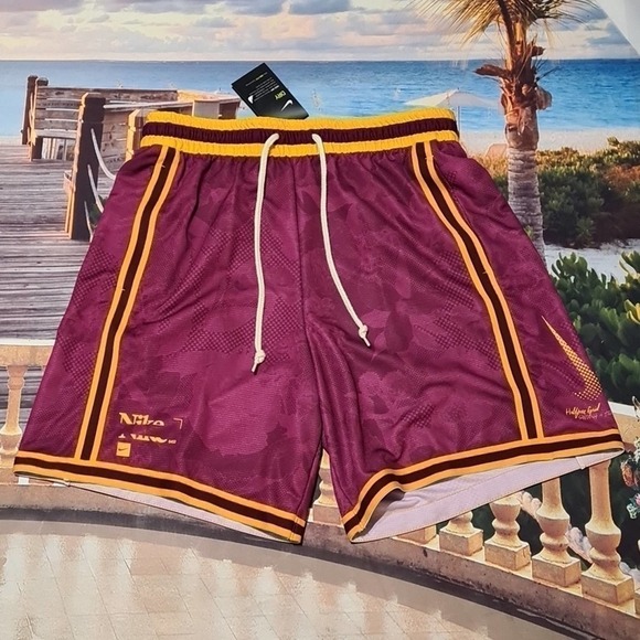 Nike Purple Gold Shorts Size Large NWT - Picture 1 of 10